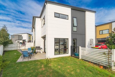 Photo of property in 12 Emmadale Lane, Hamilton East, Hamilton, 3216