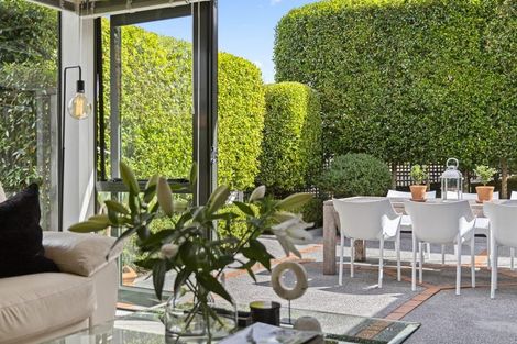 Photo of property in 3/34 Parkhill Road, Mellons Bay, Auckland, 2014