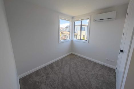 Photo of property in 48 Te Oneroa Way, Long Bay, Auckland, 0630