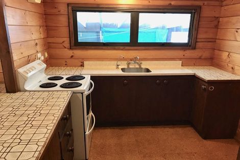 Photo of property in 63 Gemstone Drive, Birchville, Upper Hutt, 5018