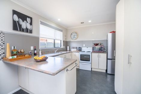 Photo of property in 1 Richmond Avenue, Takaro, Palmerston North, 4410