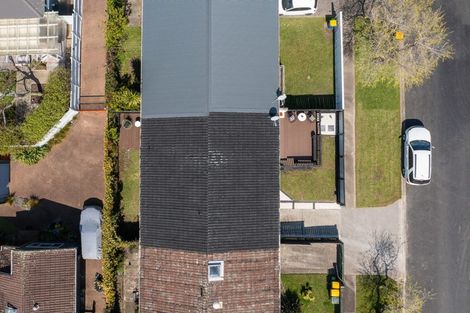 Photo of property in 3/50 Old Lake Road, Narrow Neck, Auckland, 0624