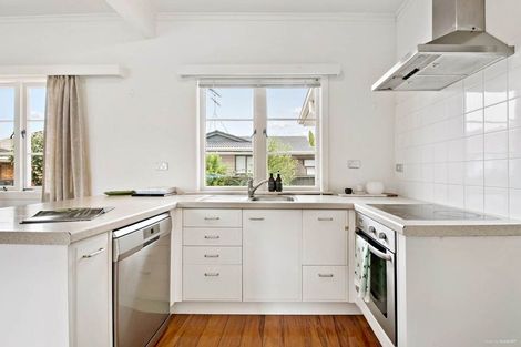 Photo of property in 1/91 Nile Road, Milford, Auckland, 0620