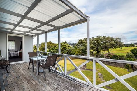 Photo of property in 15 Bonita Avenue, Stanmore Bay, Whangaparaoa, 0932