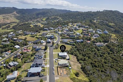 Photo of property in 112 Centennial Drive, Whitianga, 3510