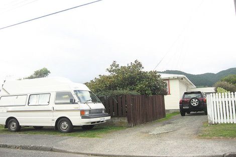 Photo of property in 140 Tilley Road, Paekakariki, 5034