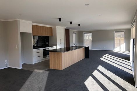 Photo of property in 1 Pohe Street, Waikanae, 5036