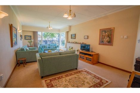Photo of property in 55 Joseph Street, Waverley, Invercargill, 9810