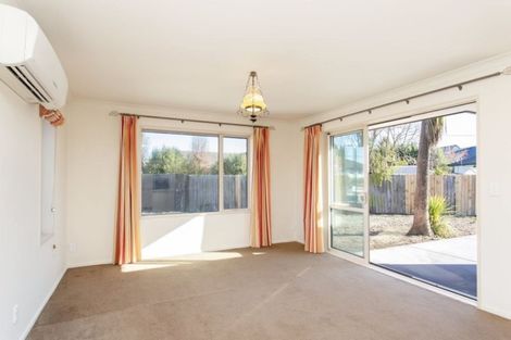 Photo of property in 28 Landy Street, Dallington, Christchurch, 8061