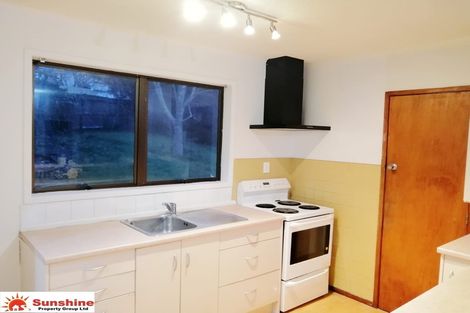 Photo of property in 12 St Catherine Crescent, West Harbour, Auckland, 0618