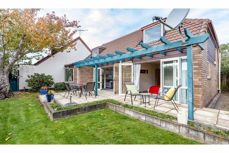 Photo of property in 2/19 Waitikiri Drive, Parklands, Christchurch, 8083