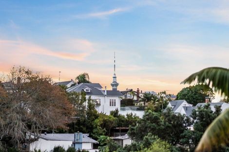 Photo of property in 30a Arney Crescent, Remuera, Auckland, 1050