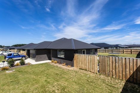 Photo of property in 34 Hilton Drive, Amberley, 7410