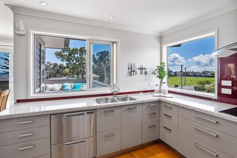 Photo of property in 67 First View Avenue, Beachlands, Auckland, 2018