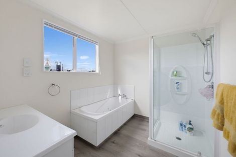 Photo of property in 131 Tiromoana Road, Maata, Eltham, 4398