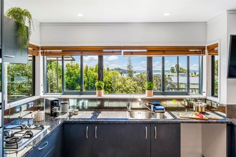 Photo of property in 118 Stanmore Bay Road, Stanmore Bay, Whangaparaoa, 0932