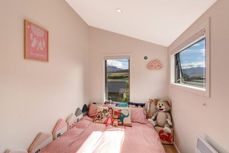 Photo of property in 6 Polperro Court, Jacks Point, Queenstown, 9371