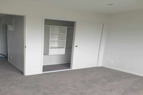 Photo of property in 11/8 Chivalry Road, Glenfield, Auckland, 0629
