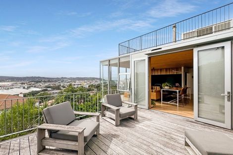 Photo of property in 6 Crawford Road, Kilbirnie, Wellington, 6022