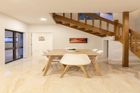 Photo of property in 2 George Laurenson Lane, Mount Roskill, Auckland, 1041