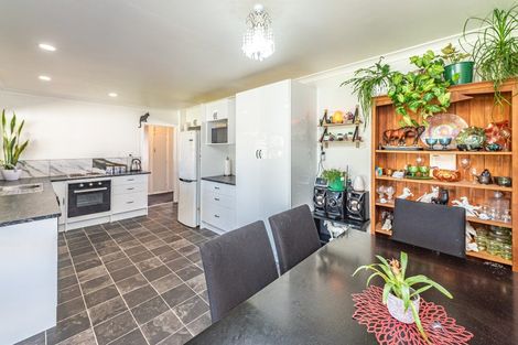 Photo of property in 51 Thatcher Street, Castlecliff, Whanganui, 4501