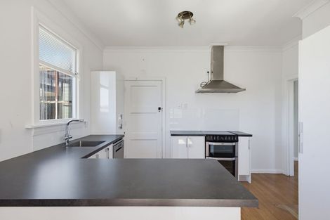 Photo of property in 403 Carrington Street, Upper Vogeltown, New Plymouth, 4310