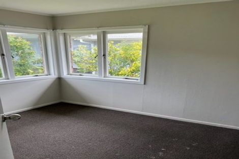 Photo of property in 4 Amberley Avenue, Te Atatu South, Auckland, 0610