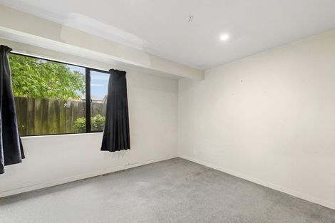 Photo of property in 2/96 Edward Avenue, Edgeware, Christchurch, 8013