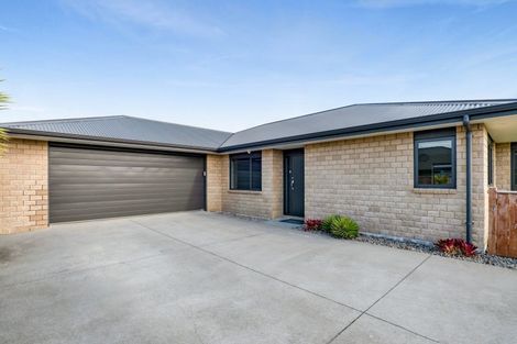 Photo of property in 16 Keene Drive, Bell Block, New Plymouth, 4312