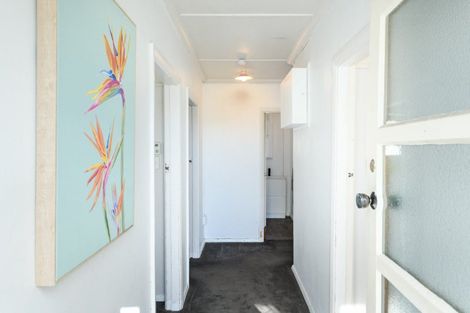 Photo of property in 660 Featherston Street, Roslyn, Palmerston North, 4414