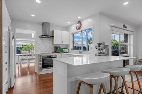 Photo of property in 45 Brylee Drive, Conifer Grove, Takanini, 2112