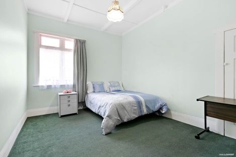 Photo of property in 12 Rata Street, New Lynn, Auckland, 0600