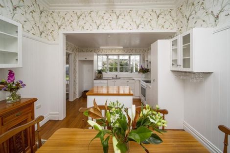 Photo of property in 22 Disraeli Street, Hawera, 4610