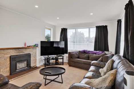 Photo of property in 17 Suther Street, Waverley, 4510