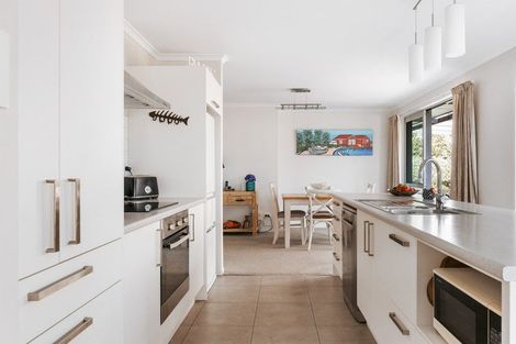 Photo of property in 7 Vista Close, Omokoroa, 3114