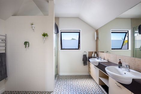 Photo of property in 5-7 Adam Lile Drive, Highlands Park, New Plymouth, 4312