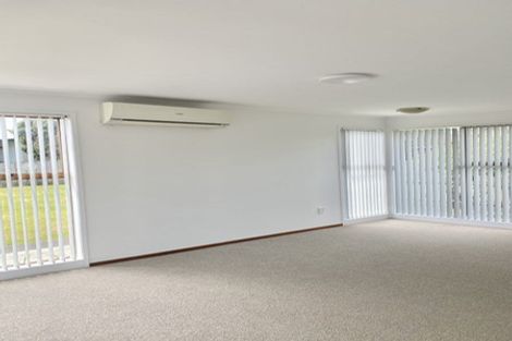 Photo of property in 5 Urlich Drive, Ranui, Auckland, 0612