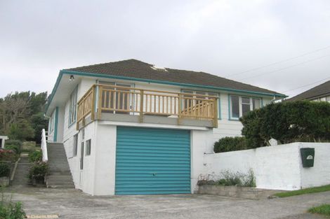 Photo of property in 83 Taylor Terrace, Tawa, Wellington, 5028