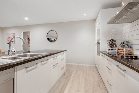 Photo of property in 11 Lewann Lane, Helensville, 0800