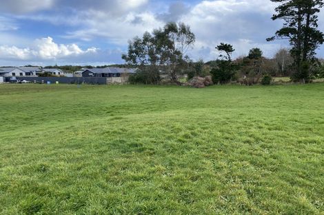 Photo of property in 14 Ochail Way, Otatara, 9879