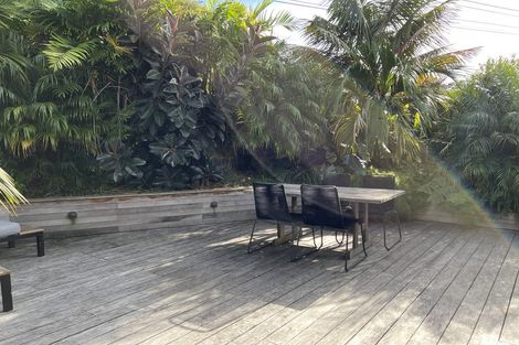 Photo of property in 1/8 Commodore Parry Road, Castor Bay, Auckland, 0620