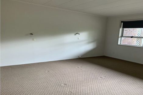 Photo of property in 1/15 Omana Road, Milford, Auckland, 0620