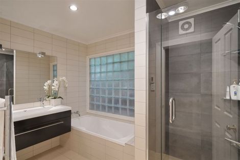 Photo of property in 26 Alpha Avenue, Strowan, Christchurch, 8052