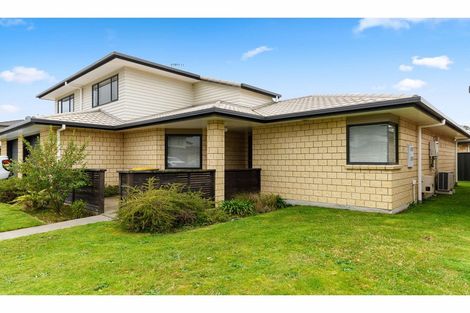Photo of property in 49/64 Kawaha Point Road, Kawaha Point, Rotorua, 3010