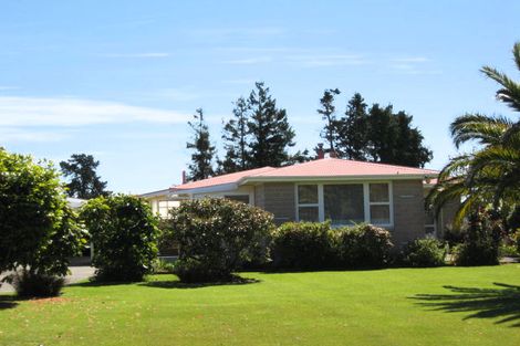 Photo of property in 26 Kew Road, Westport, 7825