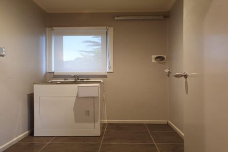 Photo of property in 71 Stottholm Road, Titirangi, Auckland, 0604