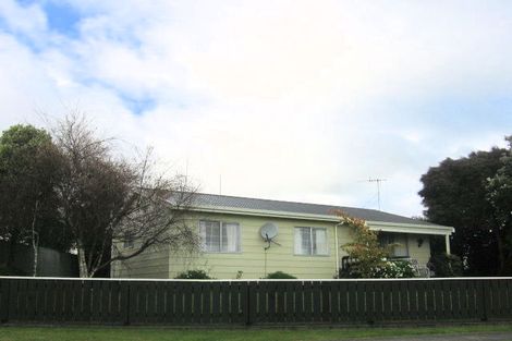 Photo of property in 61 Chatsworth Place, Highbury, Palmerston North, 4412