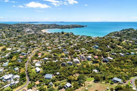 Photo of property in 3 Makora Avenue, Oneroa, Waiheke Island, 1081
