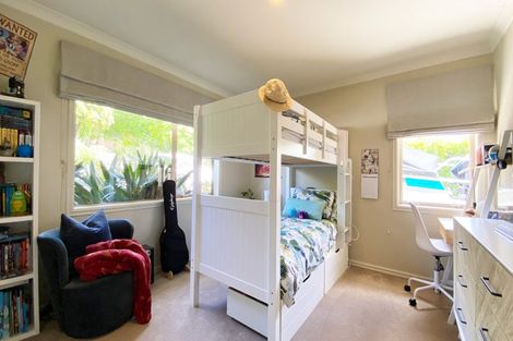 Photo of property in 124 Trig Road, Whitford, Howick, 2571