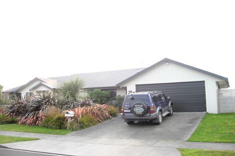 Photo of property in 1 Guildford Place, Rototuna North, Hamilton, 3210